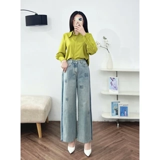 Quần Jean Nữ 𝐂𝐂𝐇𝐀𝐓 Dáng Suông Rosie Dập Hoa Nổi Chất Liệu Jeans Cao Cấp 15GDJ2012ST
