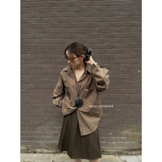 Áo sơ mi trơn tag da nhỏ ở ngực oversize chất cotton tự nhiên xịn mềm mát MC21.studios a4332