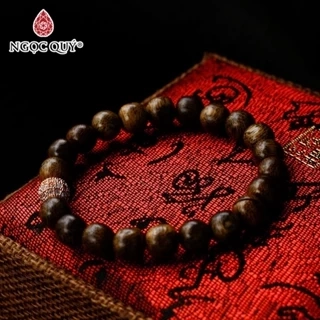 Vòng tay Trầm Hương phối charm hợp kim đính đá, hạt trầm tốc - Ngọc Quý