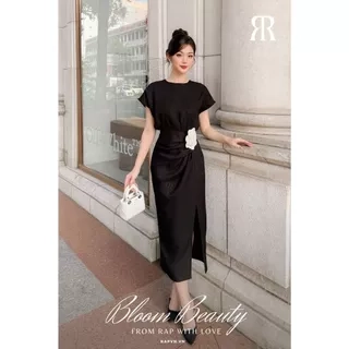 RẬP - Đầm Đen Cổ Tròn Tay Lỡ Cài Hoa Eo Nhún Thân Xẻ - XMAS 03