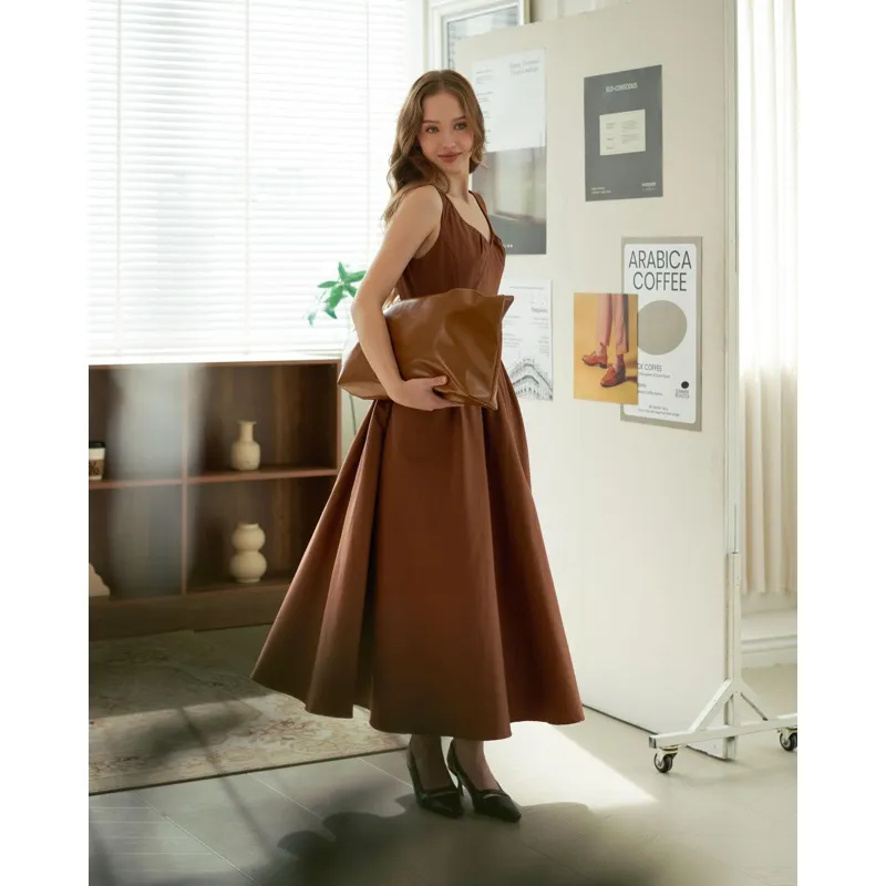 Ảnh Đầm SUZANNA xoè hai dây cổ V màu nâu KHÂU BY CQ 1