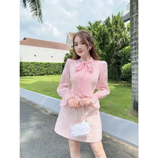 Ảnh Đầm thiết kế Wonderhouse cổ vuông phối sơ mi cột nơ chất liệu vải tweed cao cấp dày dặn - Rosa Dress 1