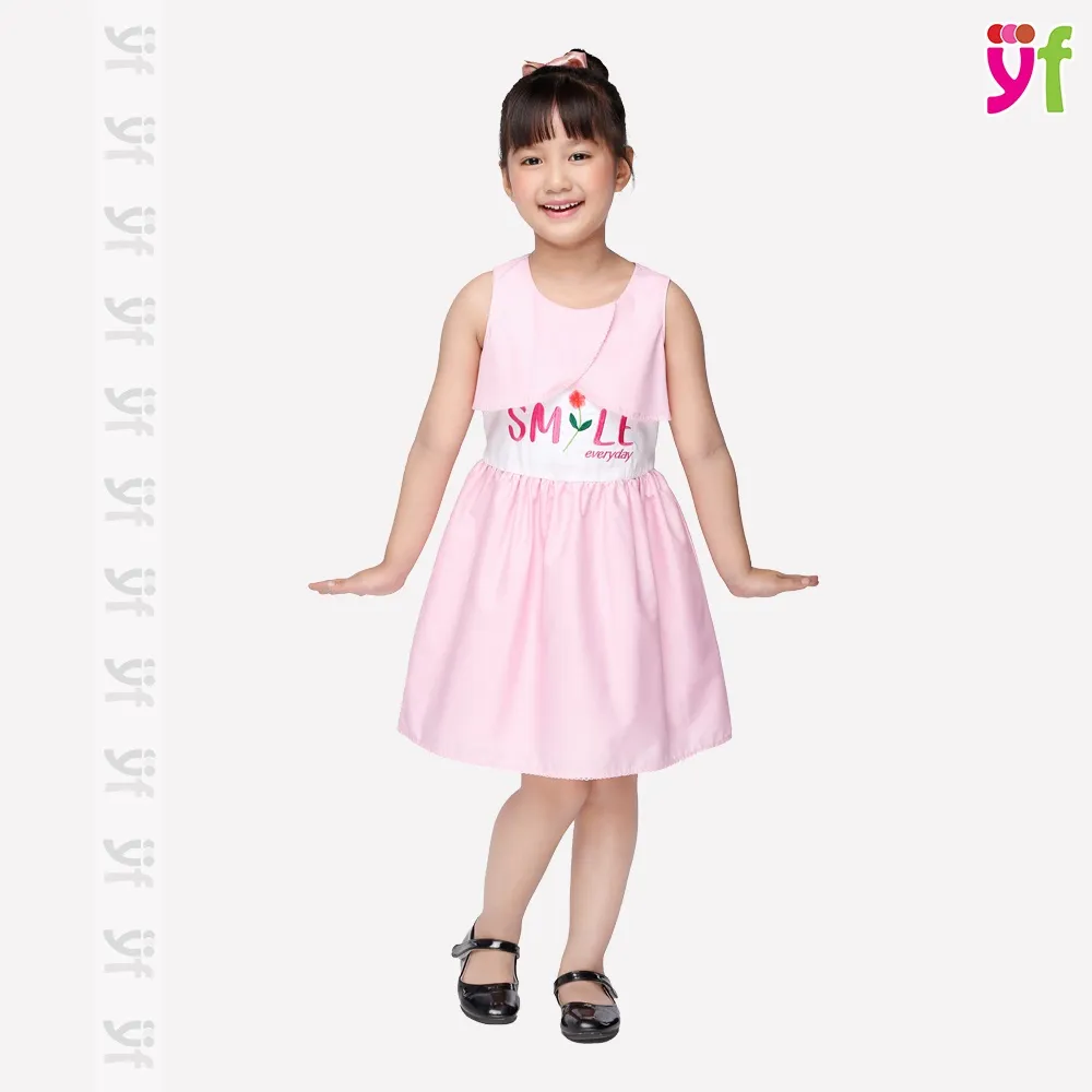 Ảnh Đầm Xòe Cho Bé Thêu Chữ Smile Everyday, 2 màu đỏ & hồng hiệu YF - YDX004-0 2