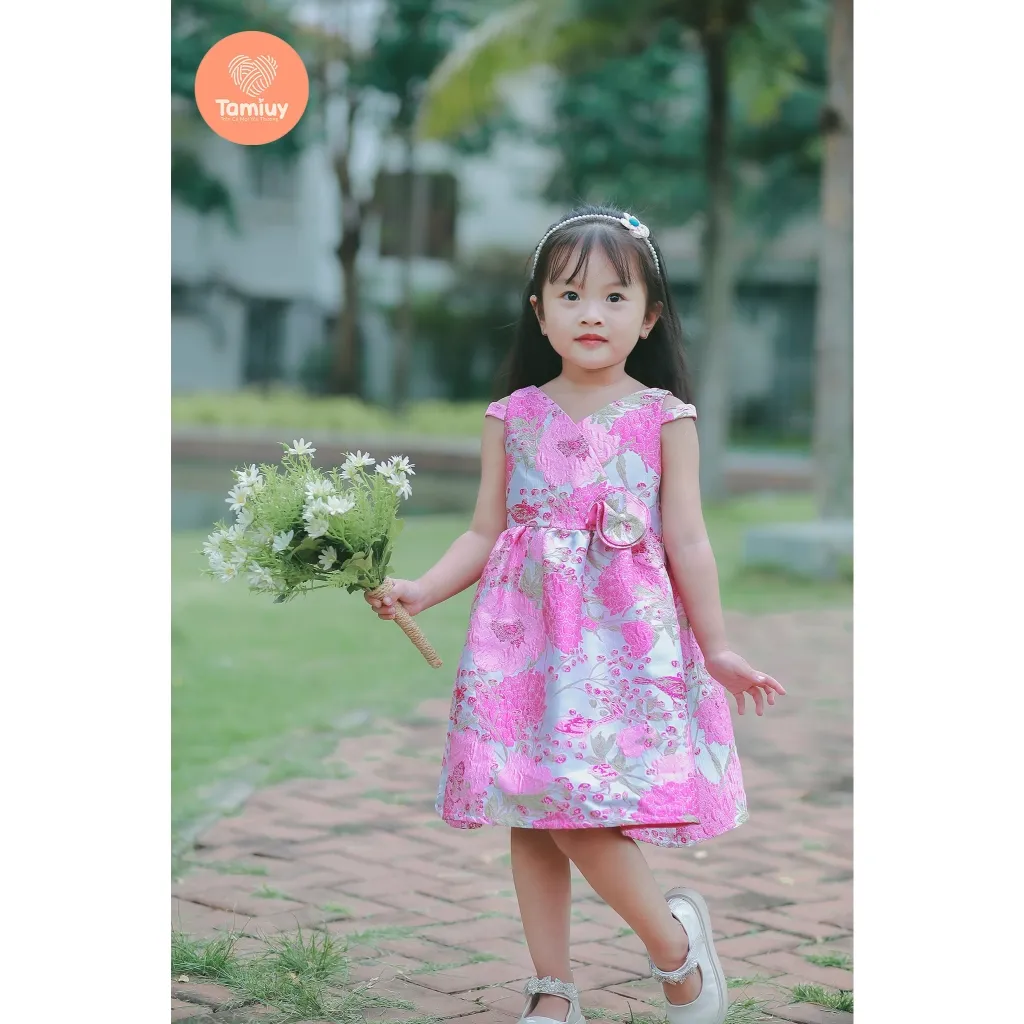Ảnh Đầm Xòe Vải Gấm Hoạ Tiết Bông Tamiuy Dành Cho Bé Gái (10-40kg) 2