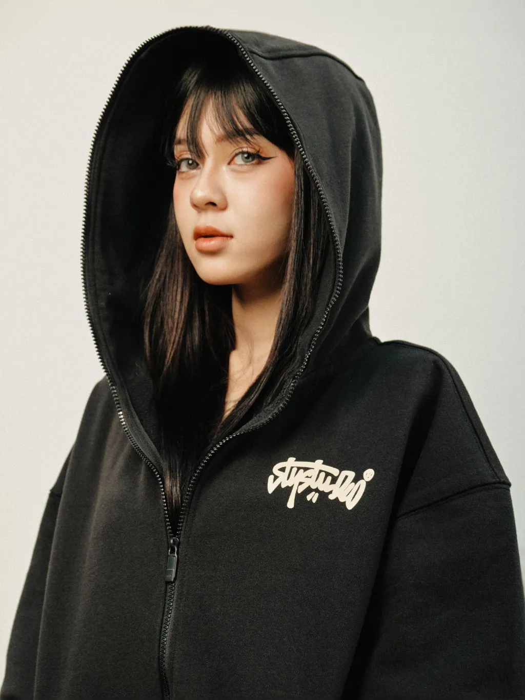 Ảnh Áo Hoodie Fullzip SLY Solid màu đen 2