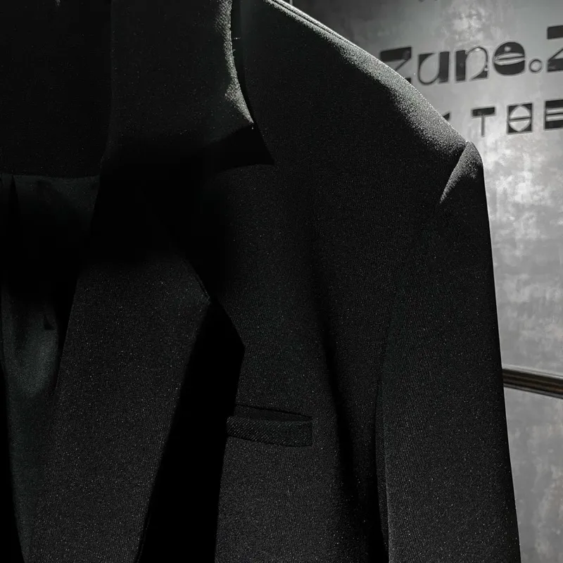 Ảnh Áo khoác Blazer Unisex đen form rộng Zune.zx, SIGNATURE BLAZER 1