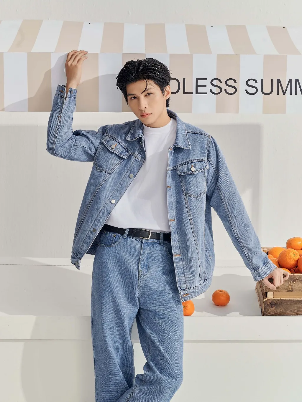 Ảnh Áo khoác jean nam form rộng Classic Denim Jacket Thương Hiệu JBAGY - JK2402 4