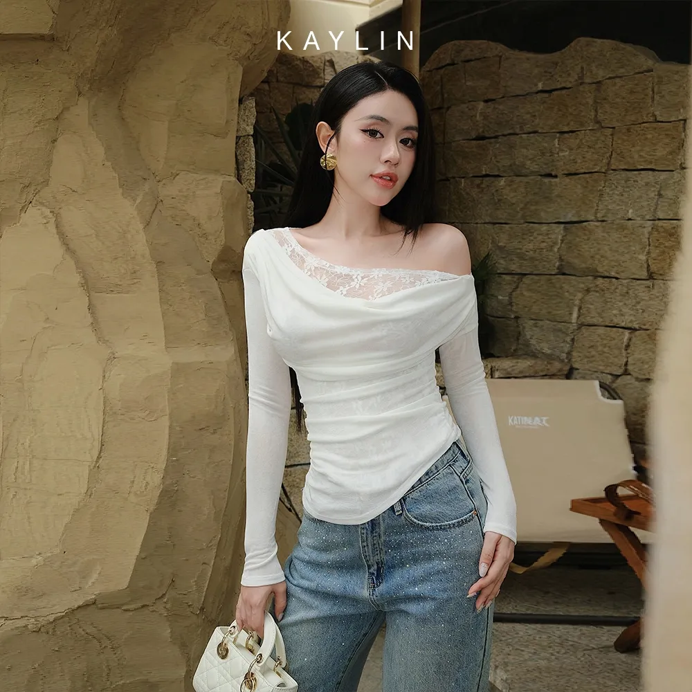 Ảnh Áo kiểu KAYLIN tay dài lệch vai phối ren chất vải lụa thun mỏng nhẹ phong cách gợi cảm - N2363 1