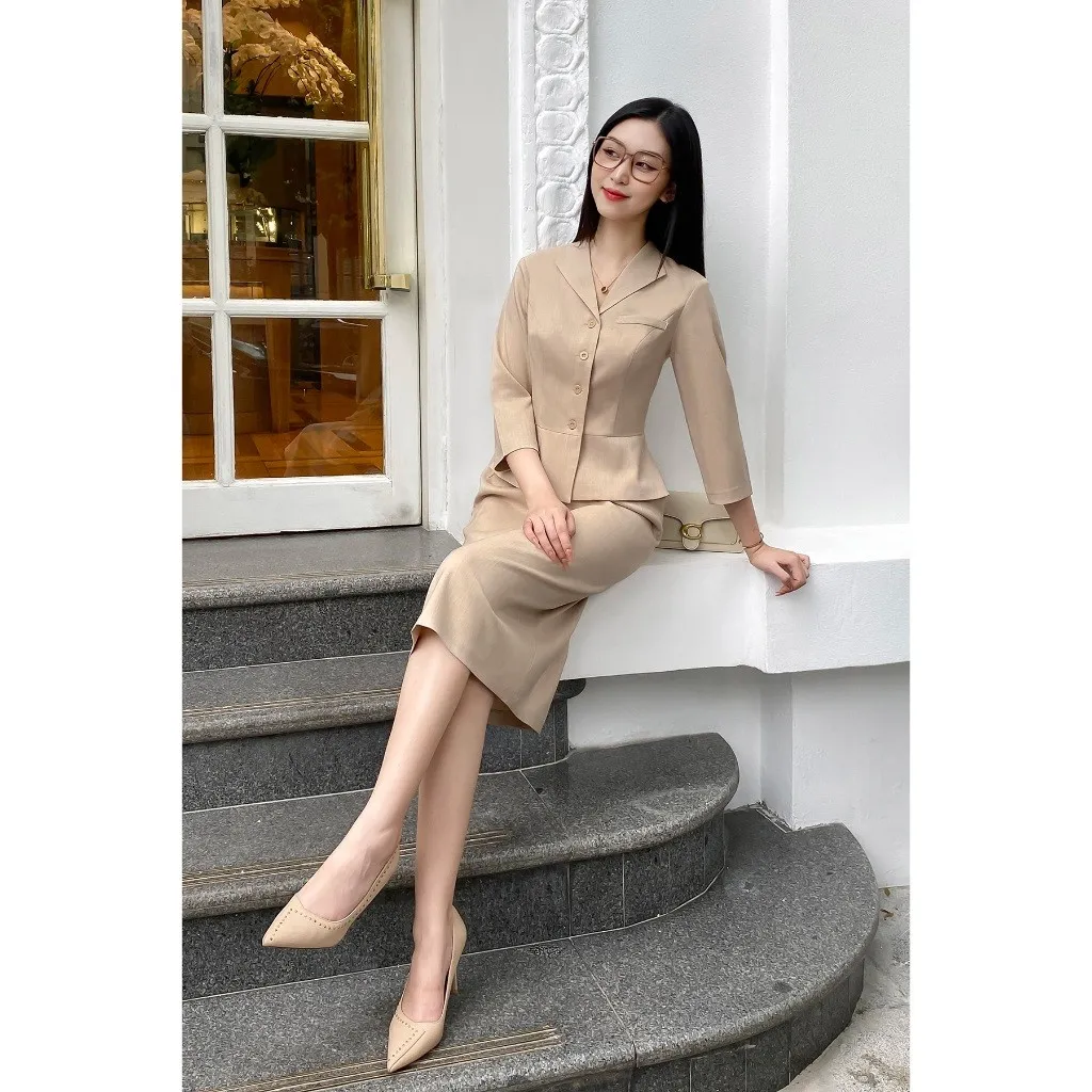 Ảnh Áo Kiểu Nữ Công Sở Dáng Peplum Tay Lỡ Cổ Bẻ LAMER O61H24Q007 2