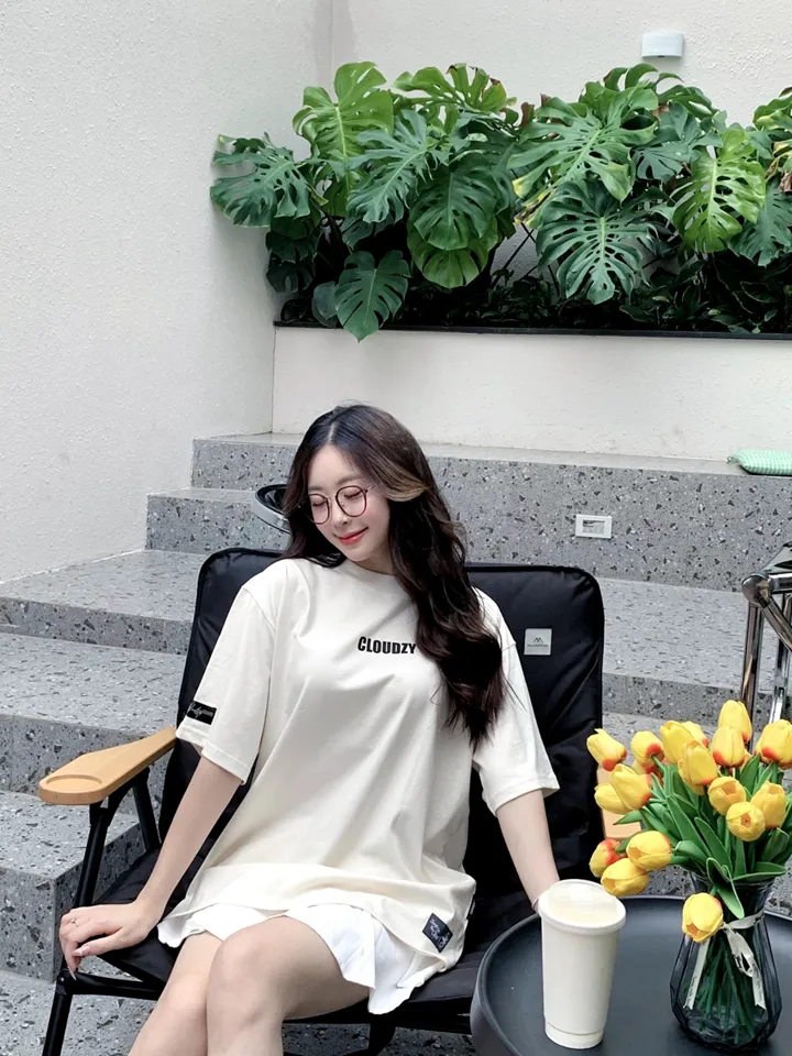 Ảnh Áo phông nữ nam unisex tay lỡ thun localbrand form rộng cổ tròn oversize cotton CLOUDZY TH ÁO THUN 4