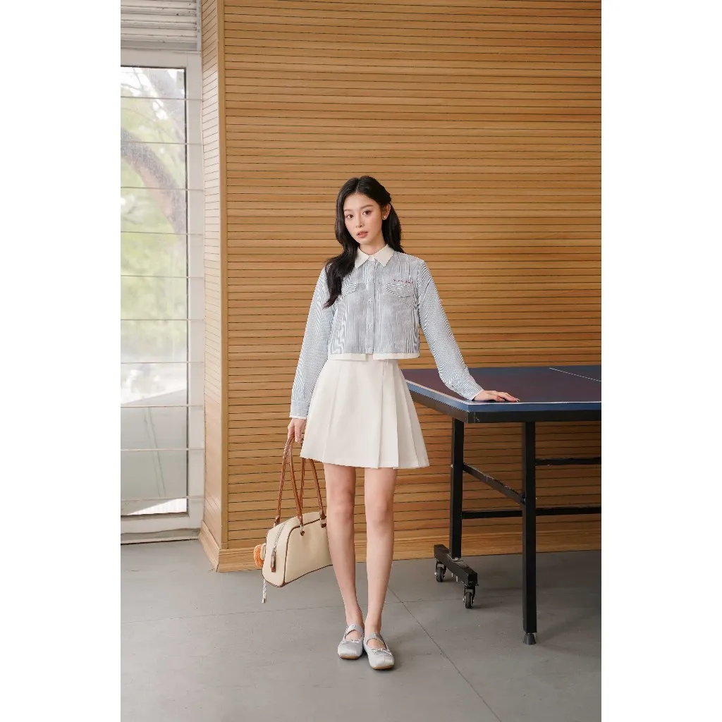 Ảnh Áo sơ mi cổ đức dáng suông croptop 2S13.2503K, áo sơ mi kẻ croptop thiết kế bởi JM Dress Design 1