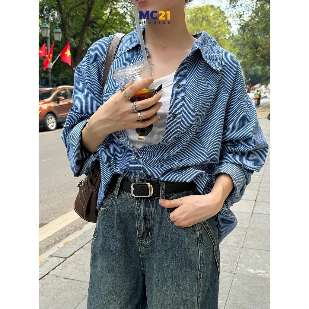 Ảnh Áo sơ mi denim kẻ sọc dọc freesize MC21.studios a4309 3