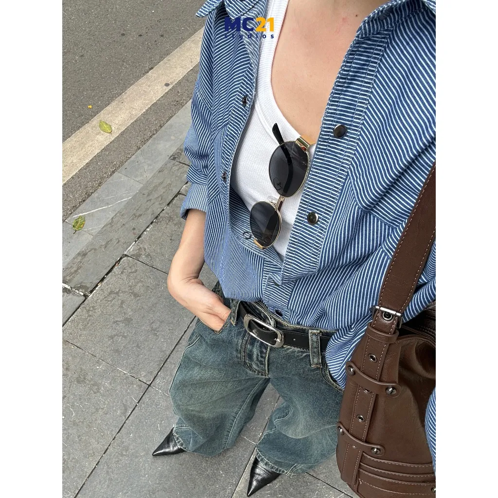 Ảnh Áo sơ mi denim kẻ sọc dọc freesize MC21.studios a4309 4