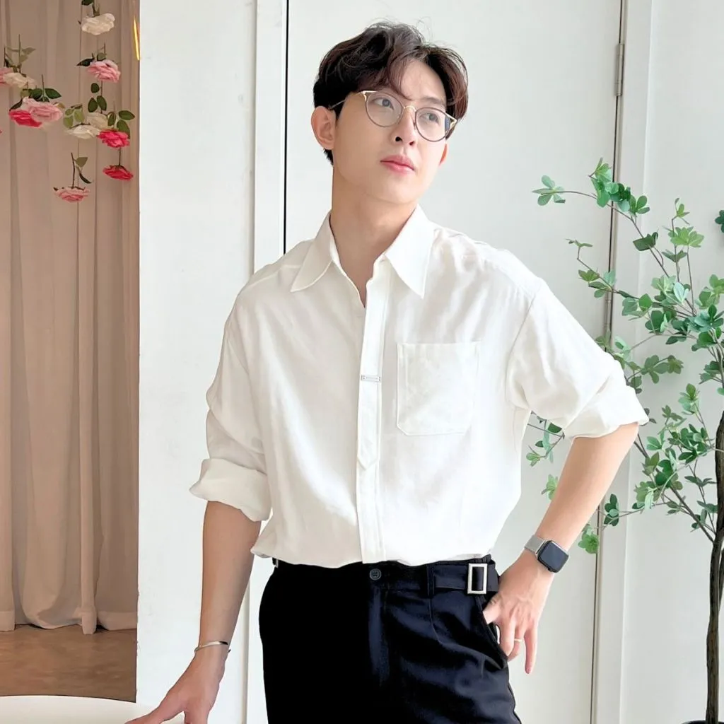 Ảnh Áo Sơ Mi Nam Dài Tay MANDO Thiết Kế Dáng Đứng Có Phụ Kiện Trước Áo Thoải Mái Chất Liệu Vải Chéo Hàn Mềm Mịn - SHT032 1
