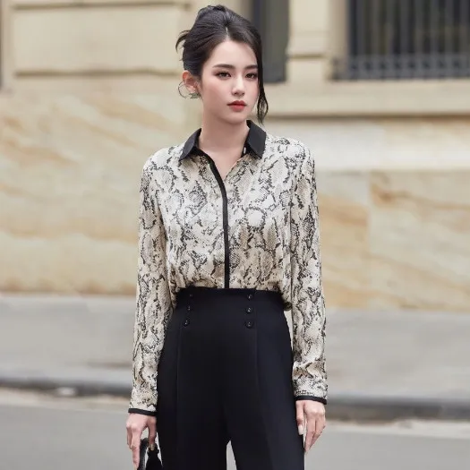 Ảnh Áo Sơ Mi Nữ Lụa Họa Tiết Phối Cổ LAMER nữ tính, sang trọng L61H25Q006 1