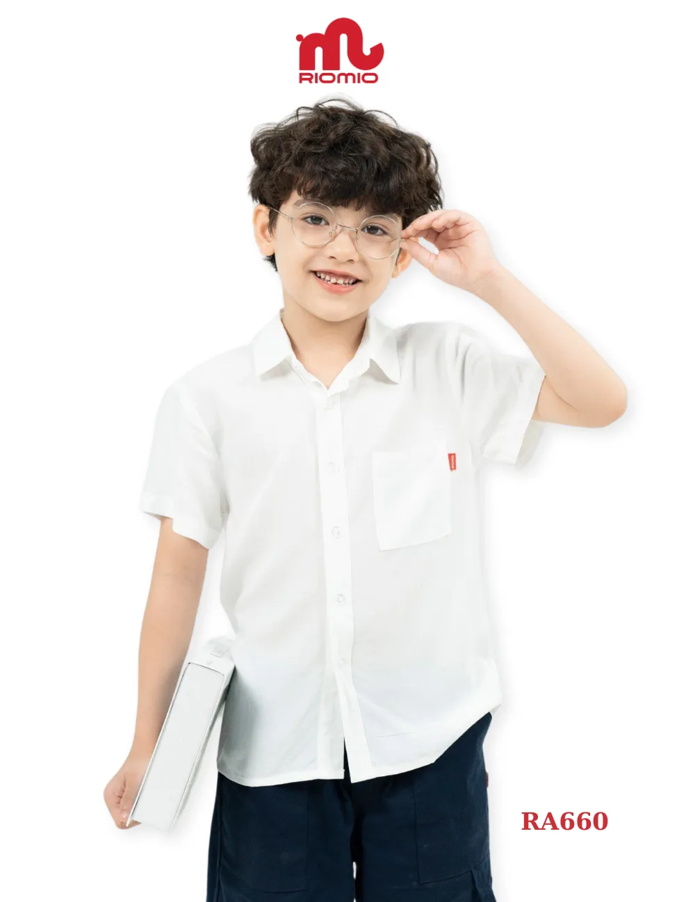 Ảnh Áo sơ mi trắng cộc tay bé trai RIOMIO size 21-42kg, chất cotton thô Hàn mềm thoáng mát RA660 1