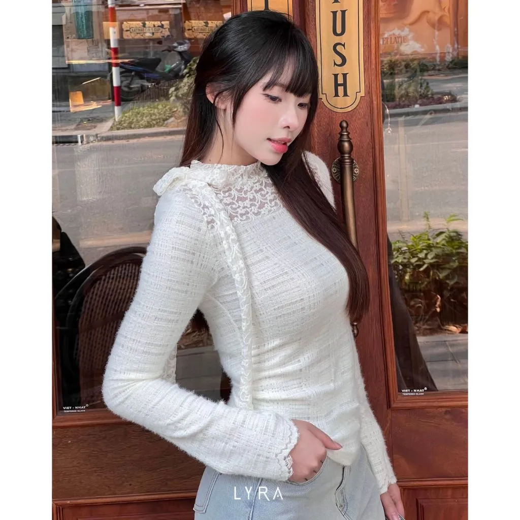 Ảnh Áo thun dài tay LYRA, áo thun dáng ôm body cổ tròn cách điệu phối ren buộc nơ cổ nữ tính - LWNAO020 3