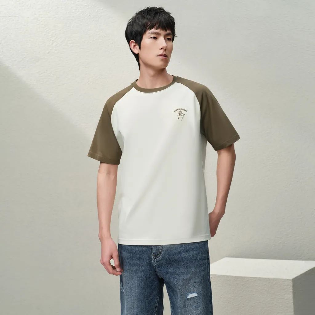 Ảnh Áo thun nam HLA raglan tay ngắn màu rêu logo thêu Dance Mode, chất liệu mềm mại và thoải mái 2