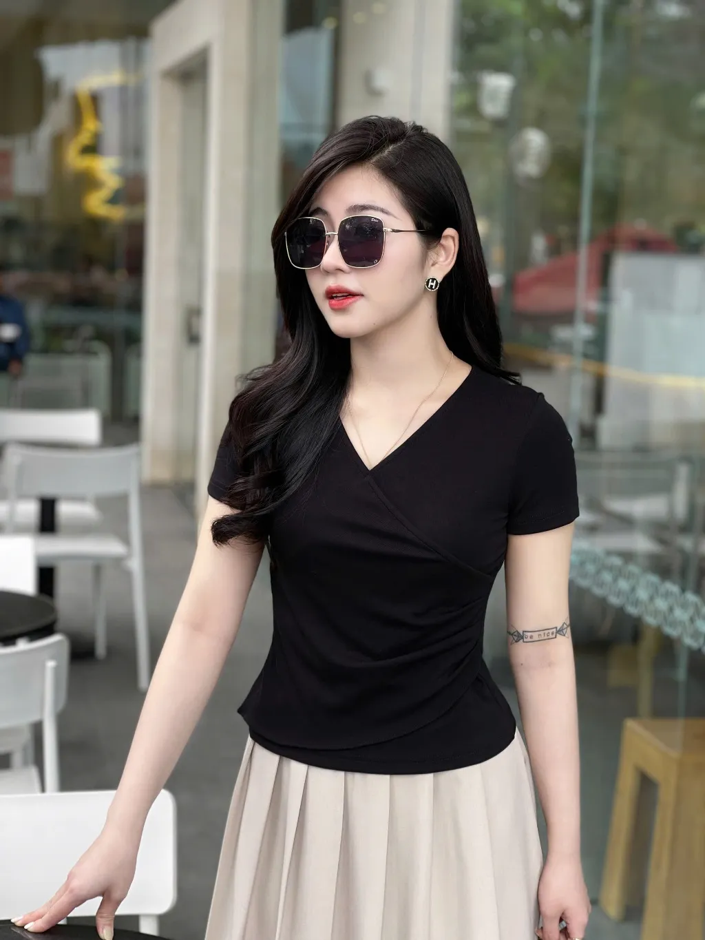 Ảnh Áo thun nữ che bụng dáng ôm nhẹ – cổ tim nhún eo co giãn 4 chiều Evalover 1