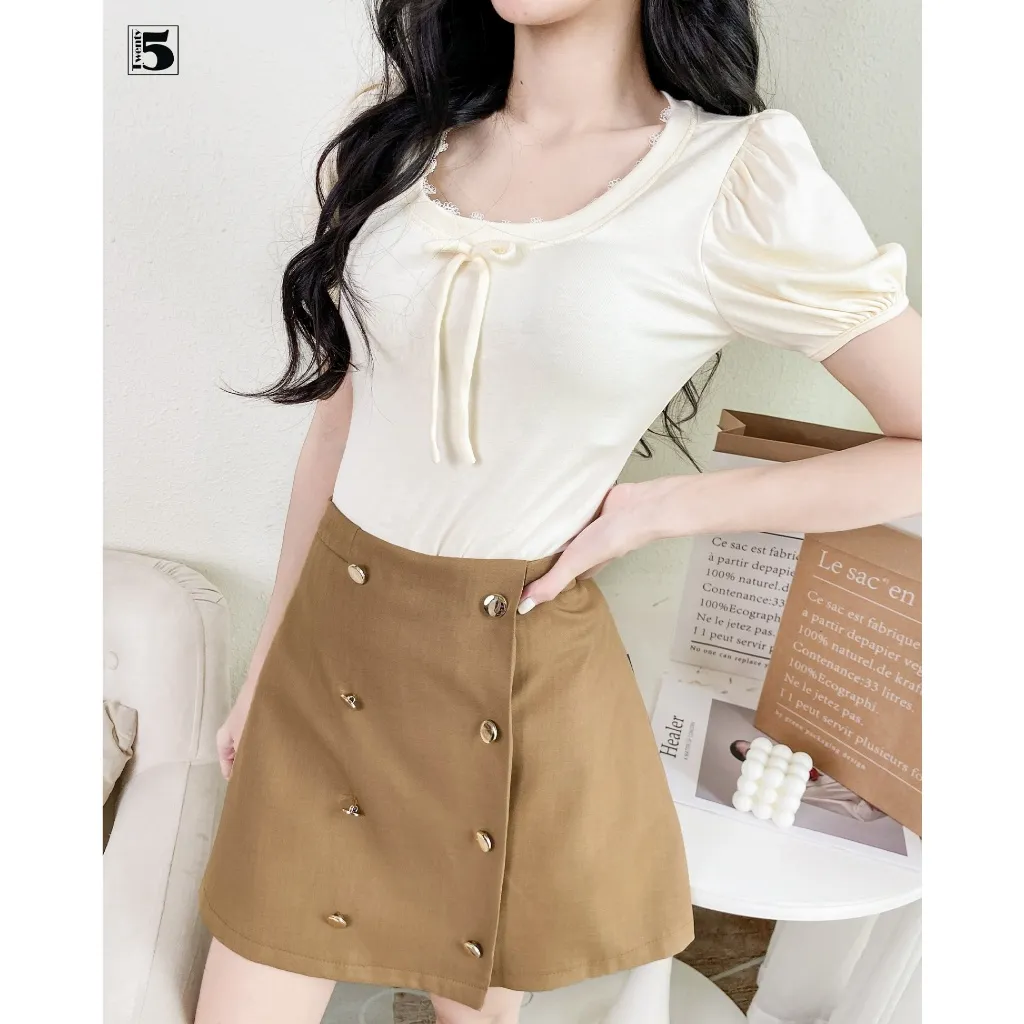 Ảnh Áo thun nữ Twentyfive ngắn tay, dáng ngắn, cổ phối ren, có nơ ngực AH56 4