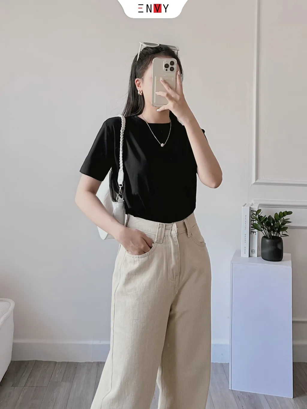 Ảnh Áo Thun Trơn Nữ Tay Ngắn Basic ENVY AT0331 3