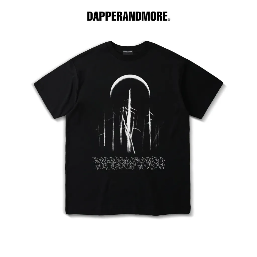Ảnh Áo Thun Unisex DAPPERANDMORE Under Moon Form Rộng Oversize 100% Cotton 250gsm - Black 1