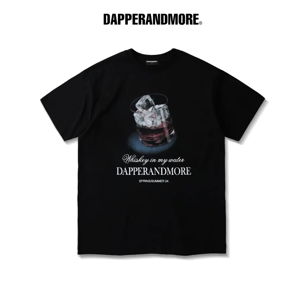 Ảnh Áo Thun Unisex DAPPERANDMORE Golden Whisky Form Rộng Oversize 100% Cotton 250GSM - Black 1