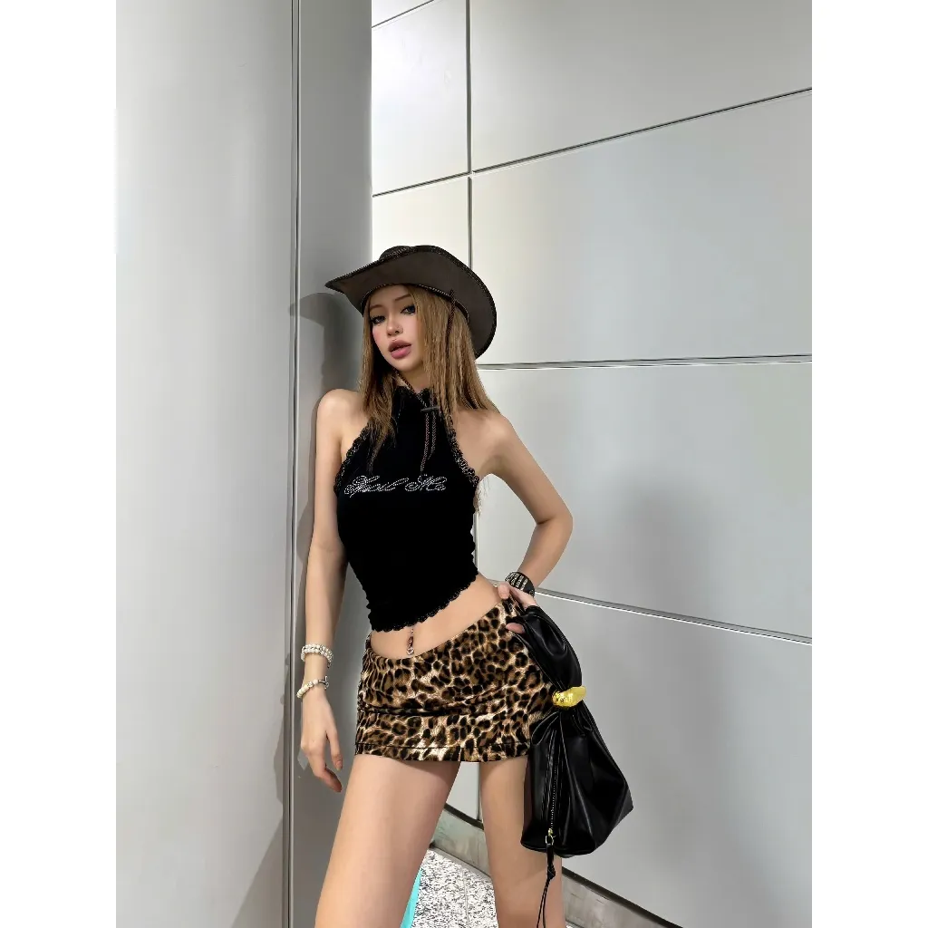 Ảnh 𝐊𝐈𝐋𝐋 𝐒𝐘𝐒𝐓𝐄𝐌 - Áo yếm hở lưng croptop SPOIL ME phối ren đính đá lấp lánh ôm body 3