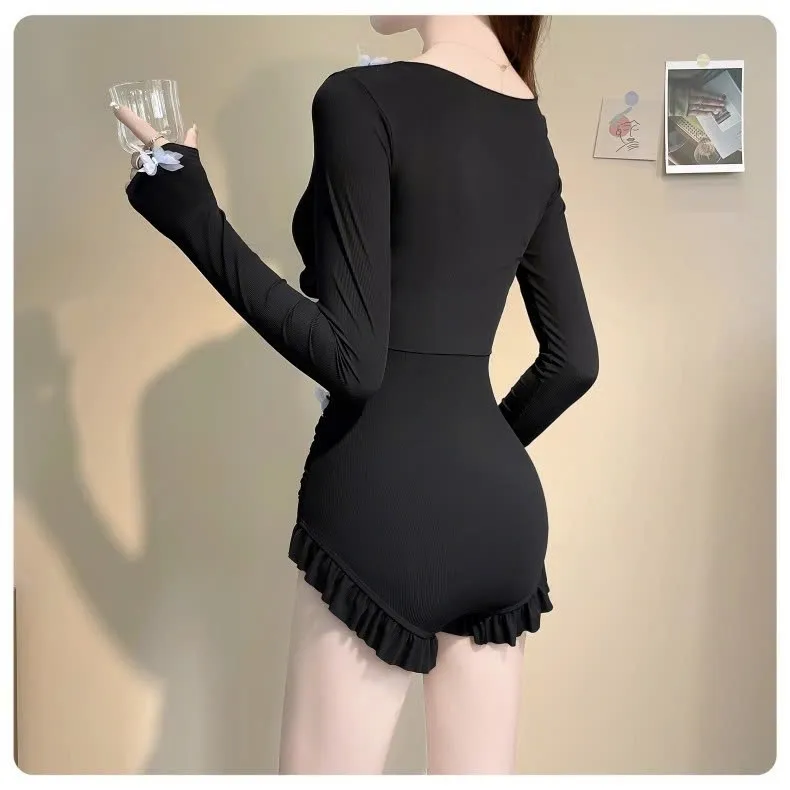 Ảnh Bikini LUHAZO Liền Thân Đính Hoạ Tiết Hồ Điệp Có Đệm Ngực Freesize (<55kg) màu đen đồ bơi 1 mảnh đi biển  9162 3
