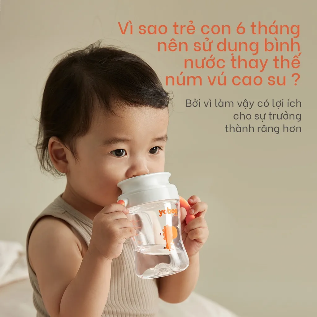 Ảnh Bình Tập Uống Cho Trẻ Yoboo Yb-0034 Dung Tích 210ml Có Quai Cầm Chất Liệu Titan - Hàng Chính Hãng 1