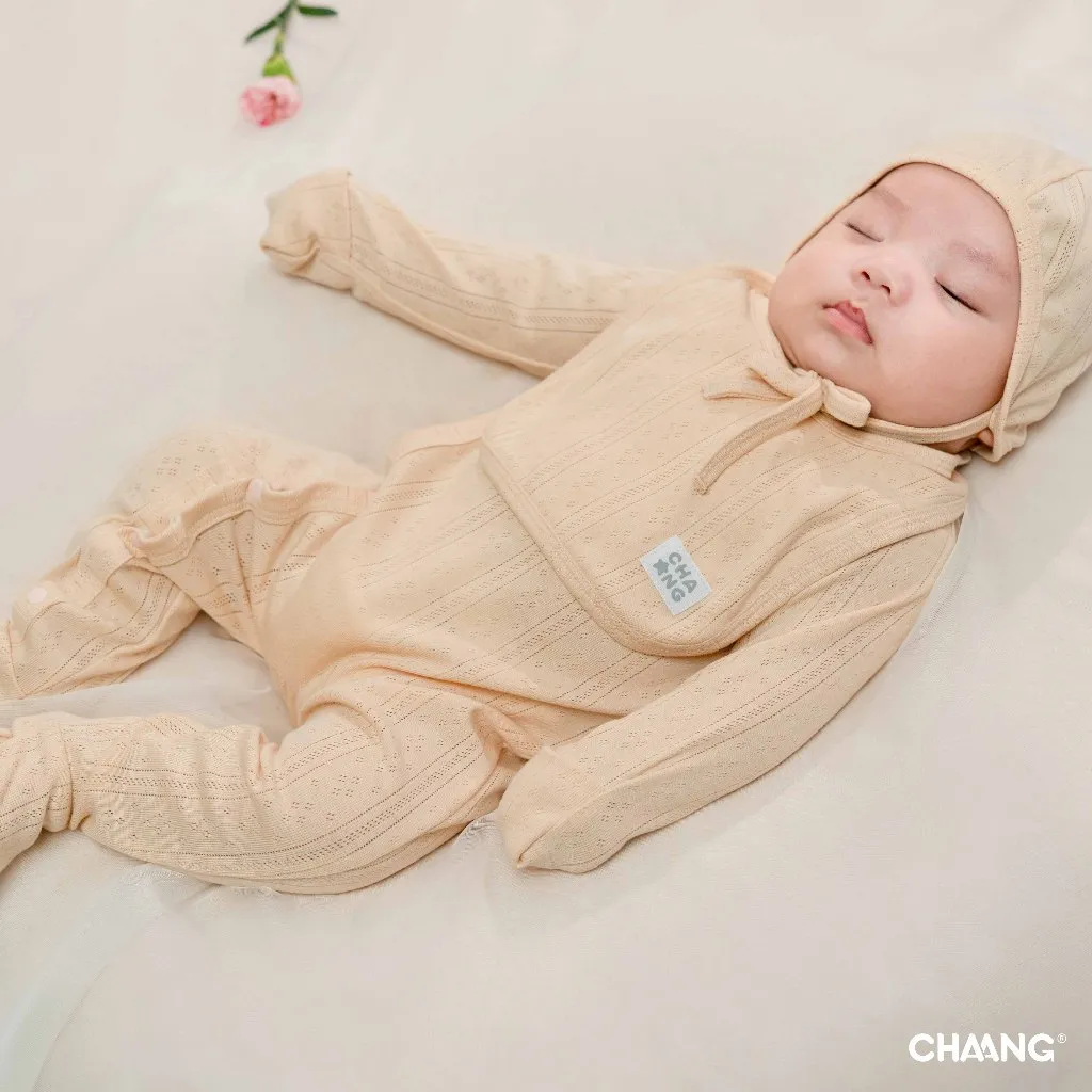 Ảnh Bộ body dài liền tất tích hợp bao tay kèm mũ và yếm Nature cho bé sơ sinh 4