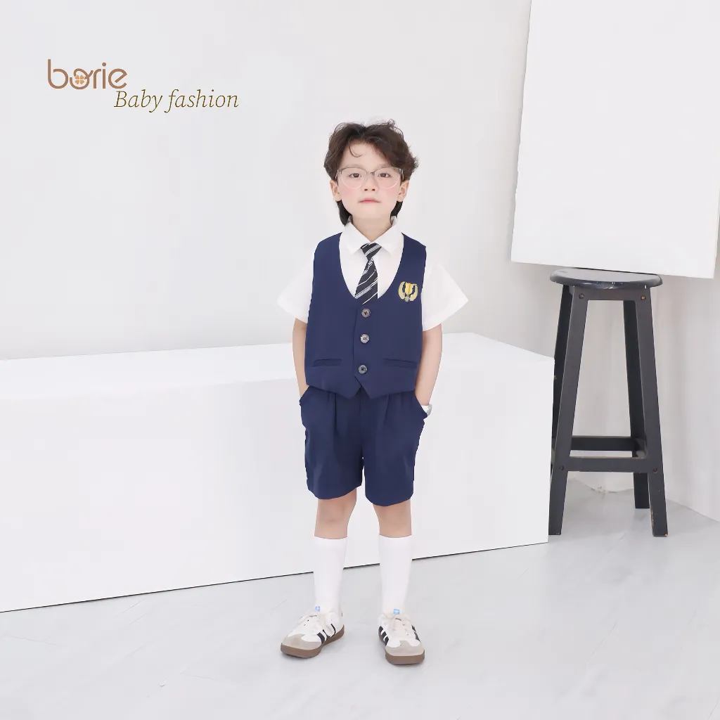 Ảnh Bộ gilê 4 chi tiết cho bé trai Borie chất liệu chéo hàn mềm mịn mướt, cùng áo sơ mi phối cavat kẻ in logo xịn xò A025 4