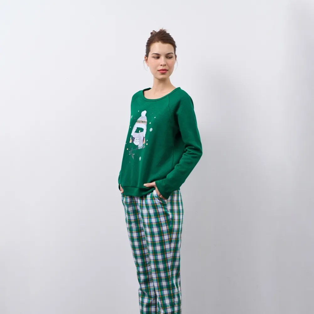 Ảnh BỘ PHỐI QUẦN KATE VỚI ÁO NỈ DÀI TAY IN HÌNH CHO NOEL BTD042W91 3