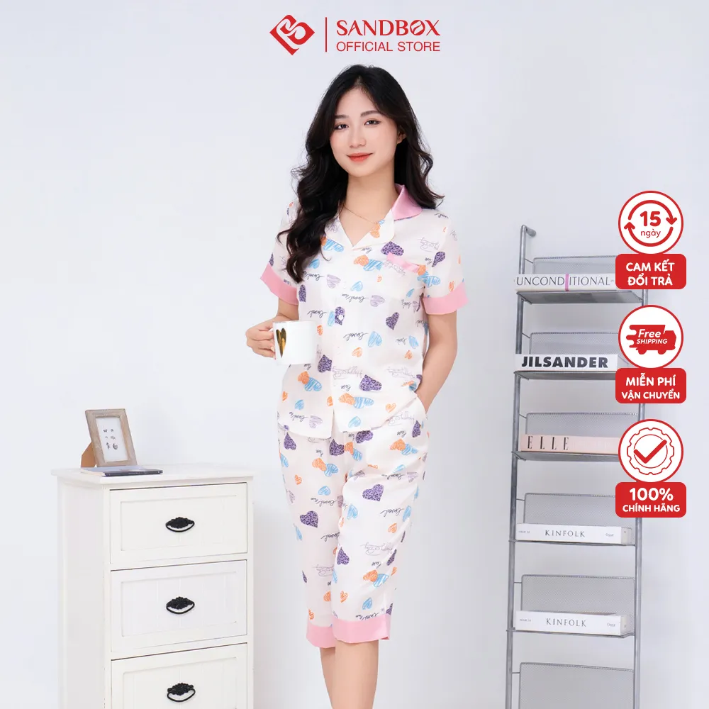 Ảnh Bộ Pijama Nữ SANDBOX Chất Lụa Latin Cao Cấp Áo Cộc Tay Quần Lửng Họa Tiết Độc Đáo BLL22005 4