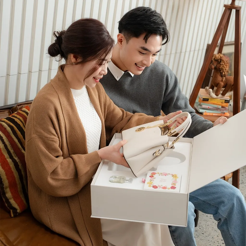 Ảnh Bộ Quà Tặng Túi Xách "Chân Thành" HAPAS - Món Quà Ý Nghĩa Tặng Người Thương 4
