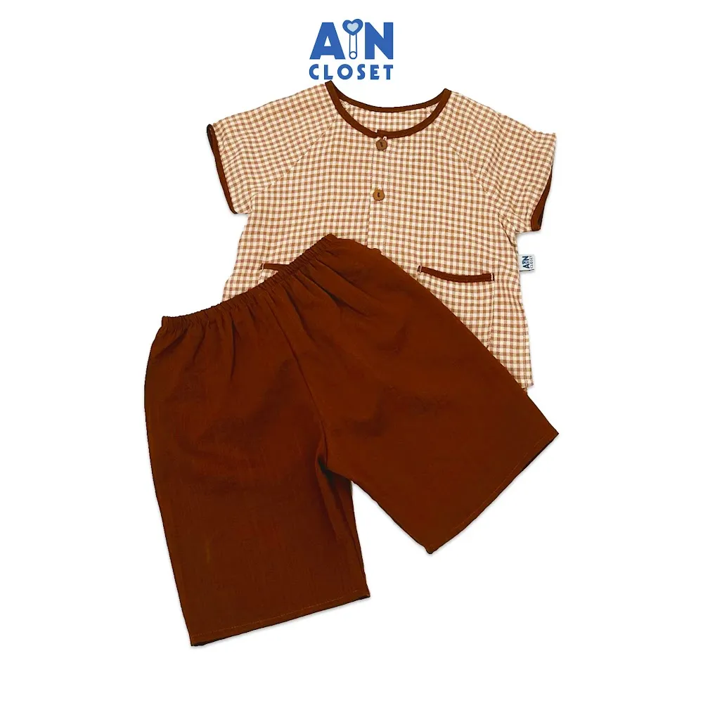 Ảnh Bộ quần áo Bà Ba lửng unisex cho bé họa tiết Caro Nâu cotton - AICDBGA2SLXF - AIN Closet 1