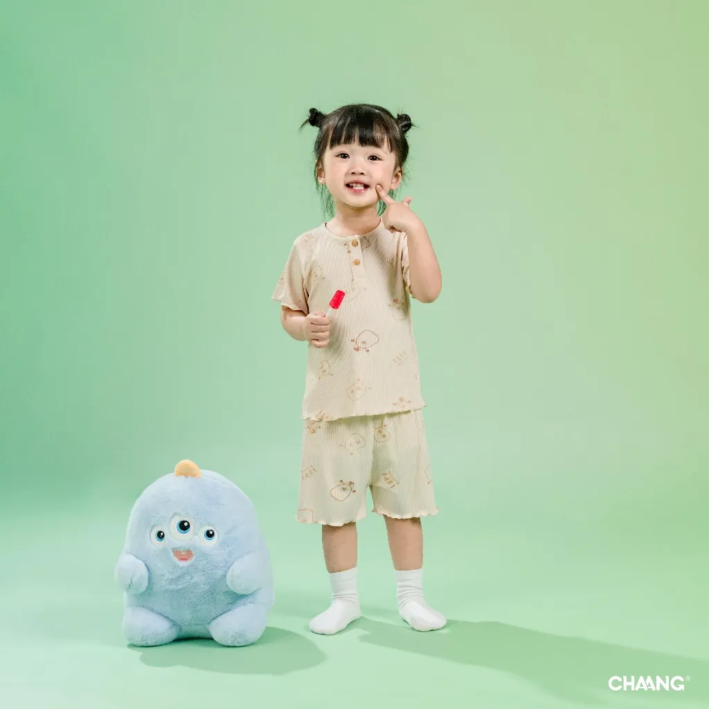 Ảnh Bộ quần áo cộc cổ trụ Monster cho bé gái chất liệu tăm lạnh 2