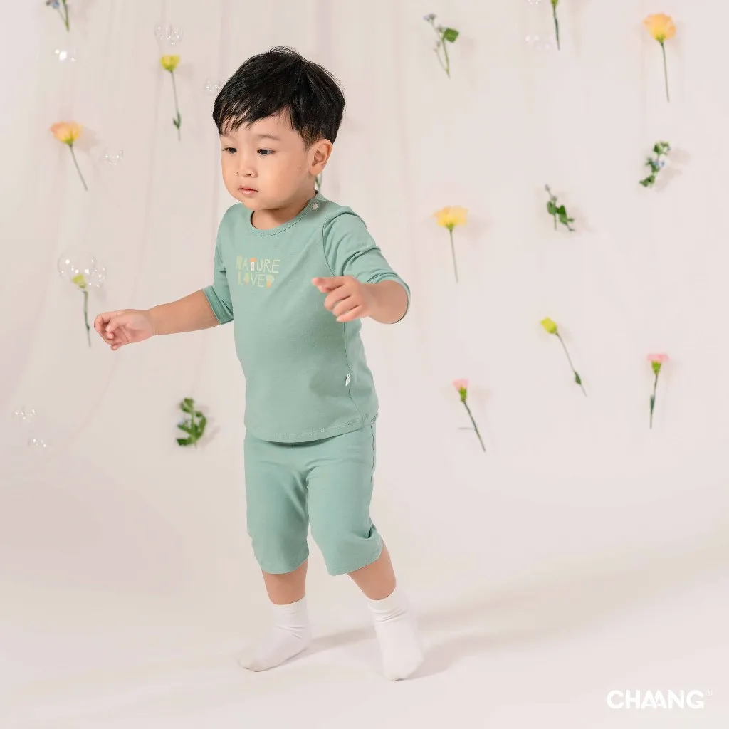 Ảnh Bộ quần áo lửng cúc vai dáng Nature cho bé trai 1