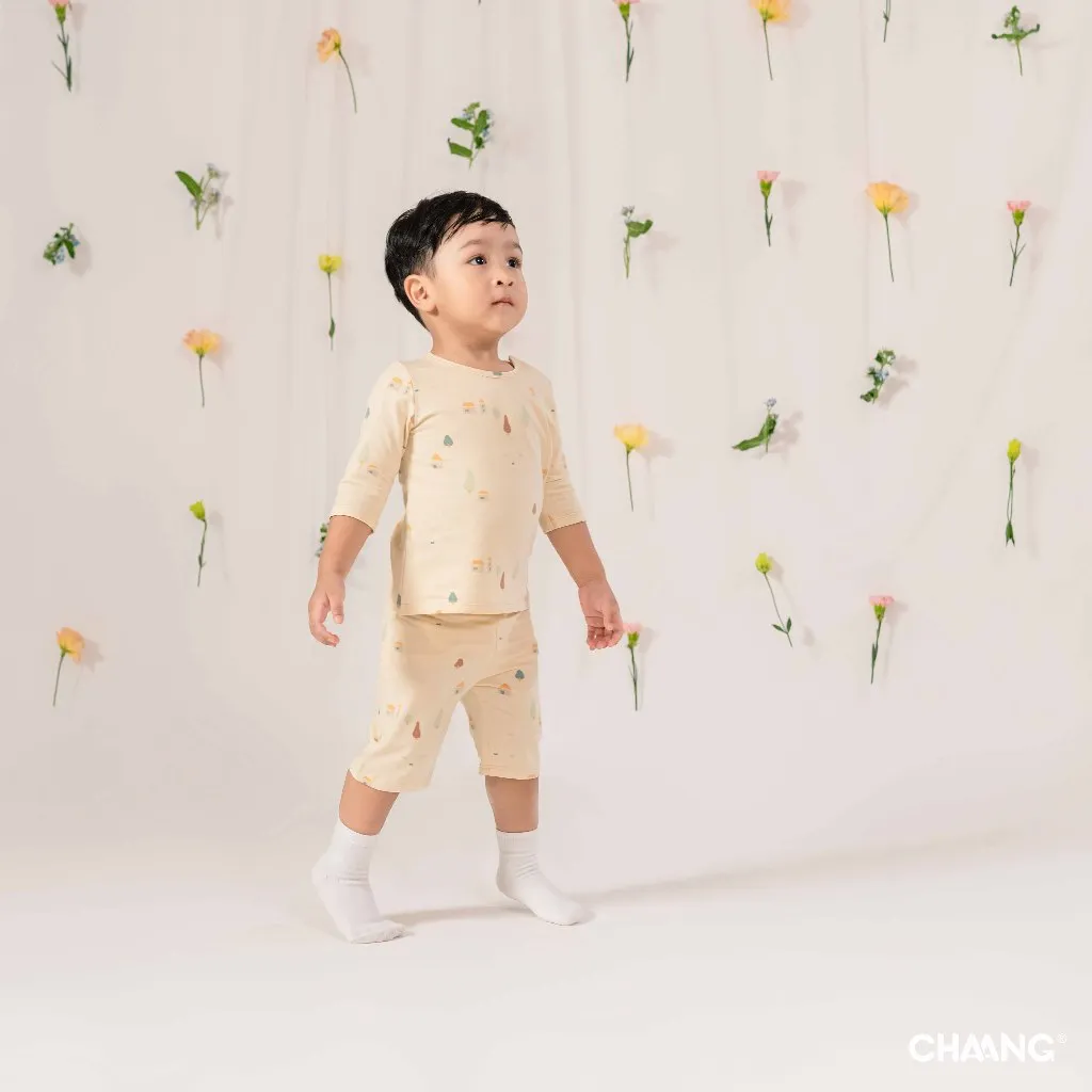Ảnh Bộ quần áo lửng cúc vai dáng Nature cho bé trai 2