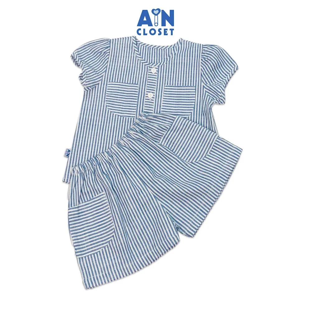 Ảnh Bộ quần áo ngắn bé gái họa tiết Kẻ sọc xanh linen cotton - AICDBGKTI3OG - AIN Closet 1