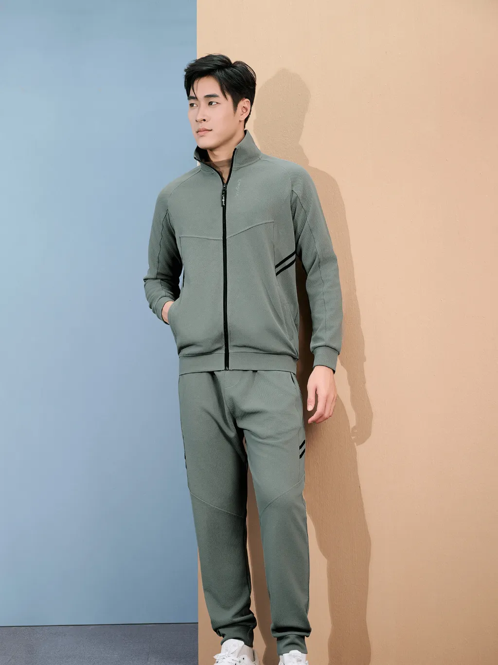 Ảnh Bộ Quần Áo Nỉ Thu Đông Khóa Kéo Laroma Cho Nam | Sọc Đôi - Giữ Ấm - Vải Thơm - Kháng Khuẩn 1