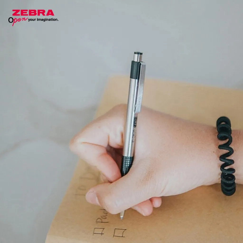 Ảnh Bút Bi F.301 0.7mm Zebra Pen Mực Xanh - Vỏ Đỏ Xanh Lá Xanh Dương Đen 12.6g [Chính Hãng] 4