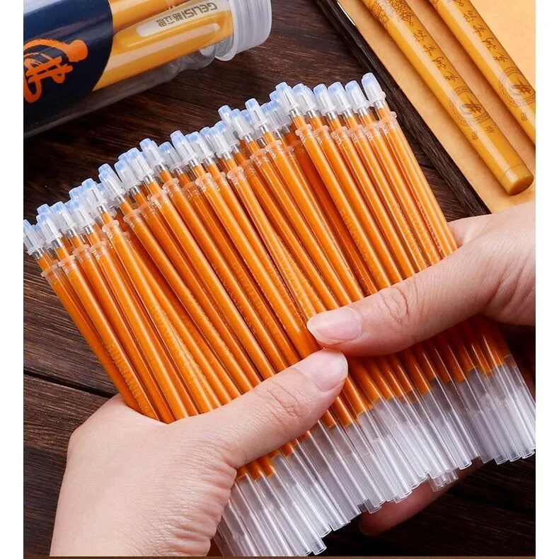 Ảnh Bút nhũ vàng luyện chữ, tô tranh, chép kinh - Tuệ Nga 3