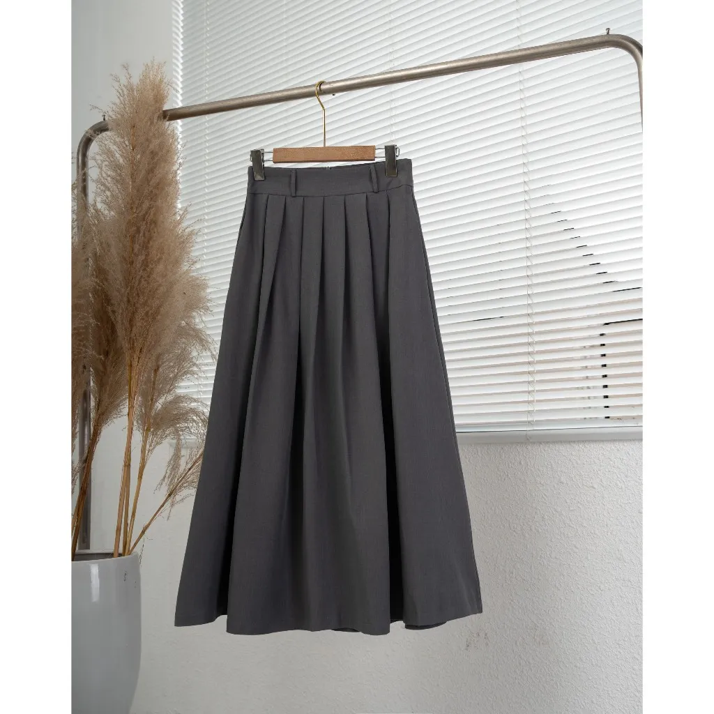 Ảnh Chân váy xòe xếp ly dáng dài 90cm kiều dáng trẻ trung năng động Evalover 1