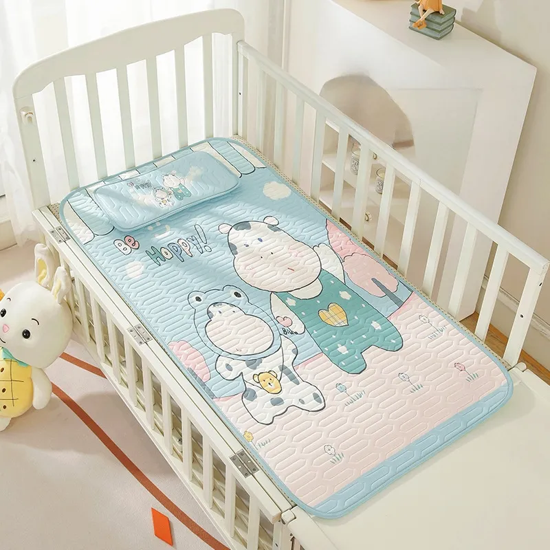 Ảnh Chiếu Điều Hoà Cao Su Non Cho Bé KidAndMom 60x120cm In Hình 5D (Không Có Chống Thấm) 2