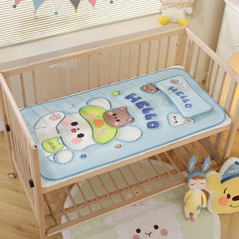 Ảnh Chiếu Điều Hoà Cao Su Non Cho Bé KidAndMom 60x120cm In Hình 5D (Không Có Chống Thấm) 4