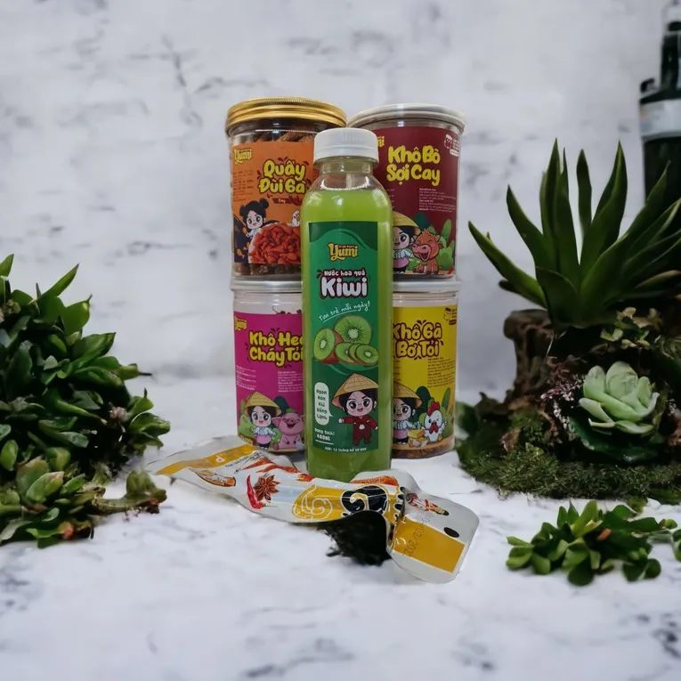 Ảnh Combo BÒ GÀ HEO 3 hũ thịt khô Trạm ngọt Yumi TẶNG 1 hũ Quẩy đùi gà 1 nước ngọt 1 chân gà cay giá hời 1
