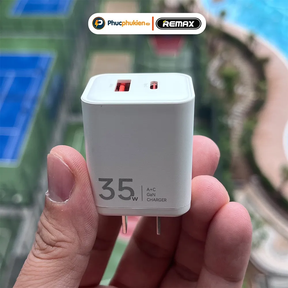 Ảnh Củ sạc nhanh 35w Remax U161 2 cổng sạc đầy 60% pin 30 phút cho 16 seris trở xuống - Phúc Phụ Kiện 4