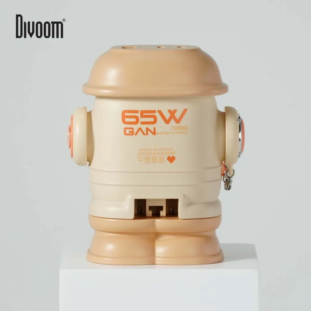 Ảnh Củ sạc nhanh Divoom Dipow 65W cho IP 16 công nghệ GaN, màn hình LED hiển thị pixel art, 1 cổng USB-A 2 cổng USB-C 3
