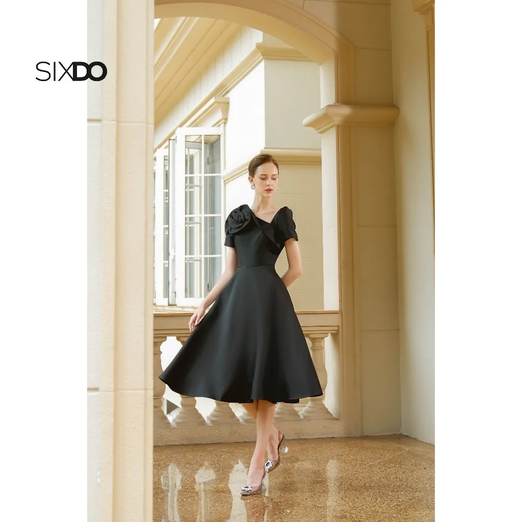 Ảnh Đầm đen taffeta hoa 3D cổ V lệch SIXDO (Black 3D Flower Taffeta Midi Dress) 3